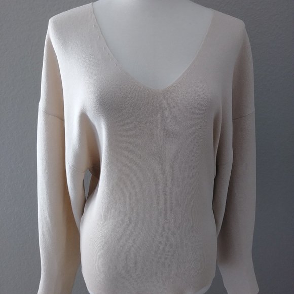 Express Soft Knit Balloon Sleeve V-Neck Beige Cream Top Sweater Small - Picture 5 of 10